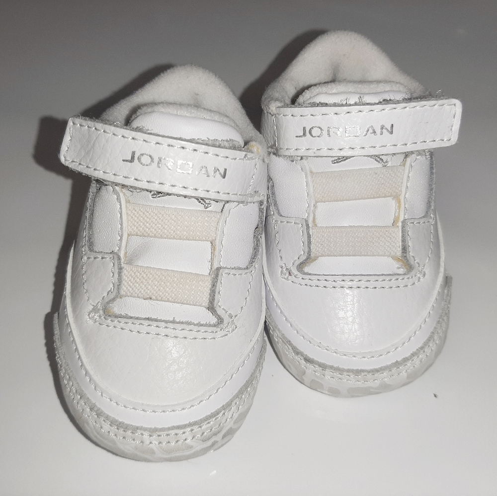 Jordan crib shoes